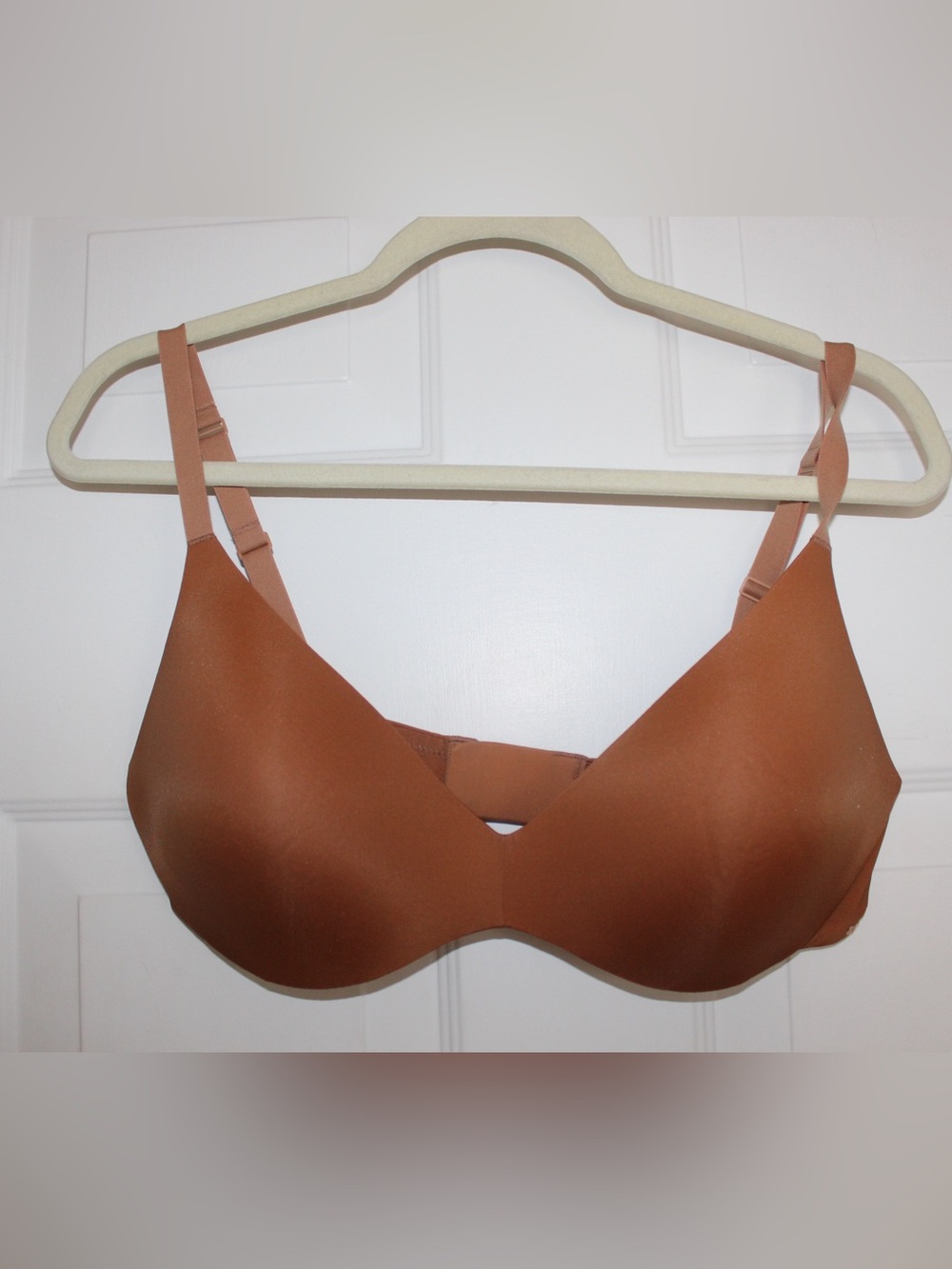 SKIMS Sculpting Molded Bra in Chestnut Brown